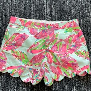 Lilly Pulitzer In The Vias Buttercup Shorts